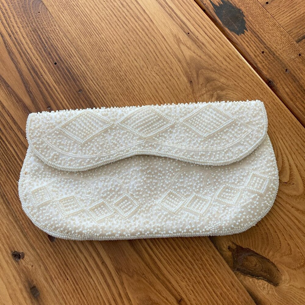 Beaded clutch - off white